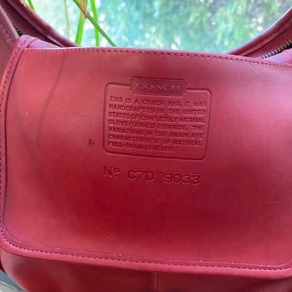 Vintage Coach Ergo 9033 bag in red - Picture 3 of 7